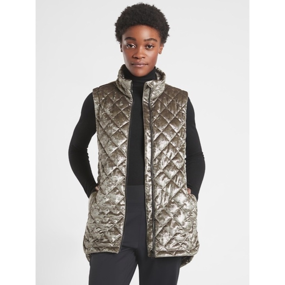 Athleta Whisper Silver Metallic Velvet Shimmering Quilted Vest